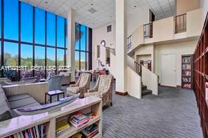 CORINTHIAN ON THE INTRACO - Residential