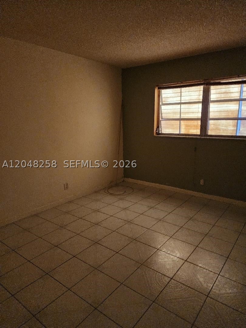 1621 NW 46th Ave 102, Lauderhill, FL, 33313/$1,600 1 1621 NW 46th Ave 102