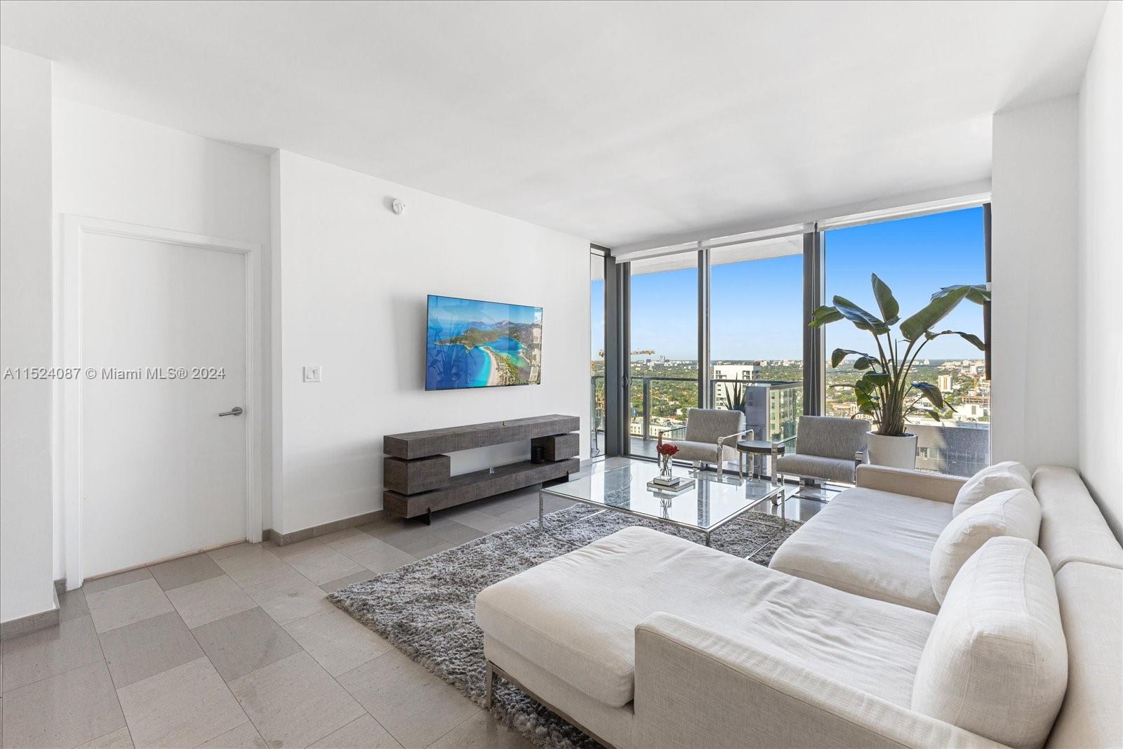 RISE CONDO - Residential Lease