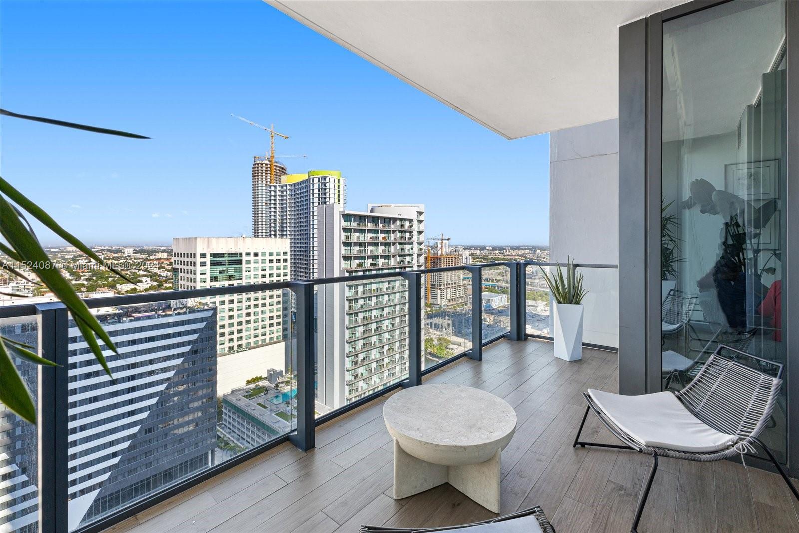 RISE CONDO - Residential Lease