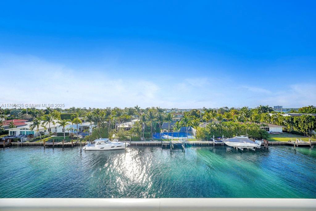 10000 W Bay Harbor Dr 403