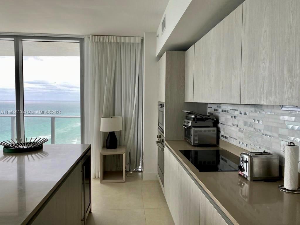 4111 SOUTH OCEAN DRIVE CO - Residential Lease