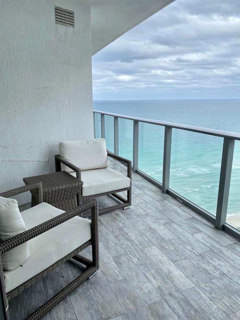4111 SOUTH OCEAN DRIVE CO - Residential Lease
