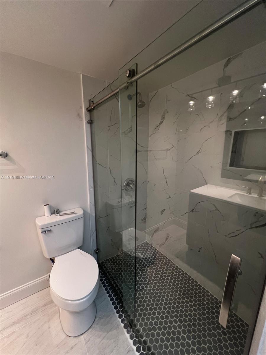 CAMBRIDGE HOUSE EAST - Residential Lease