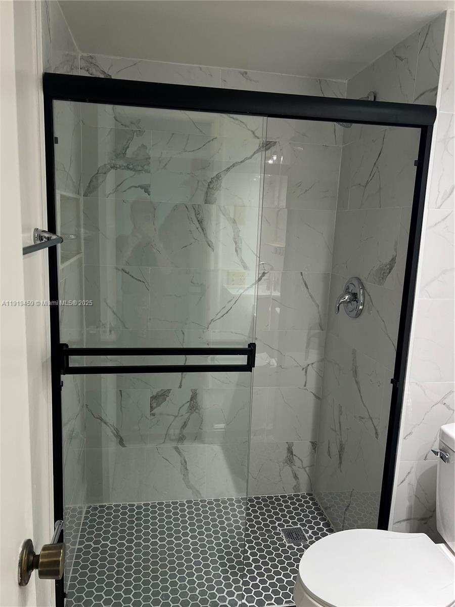 CAMBRIDGE HOUSE EAST - Residential Lease