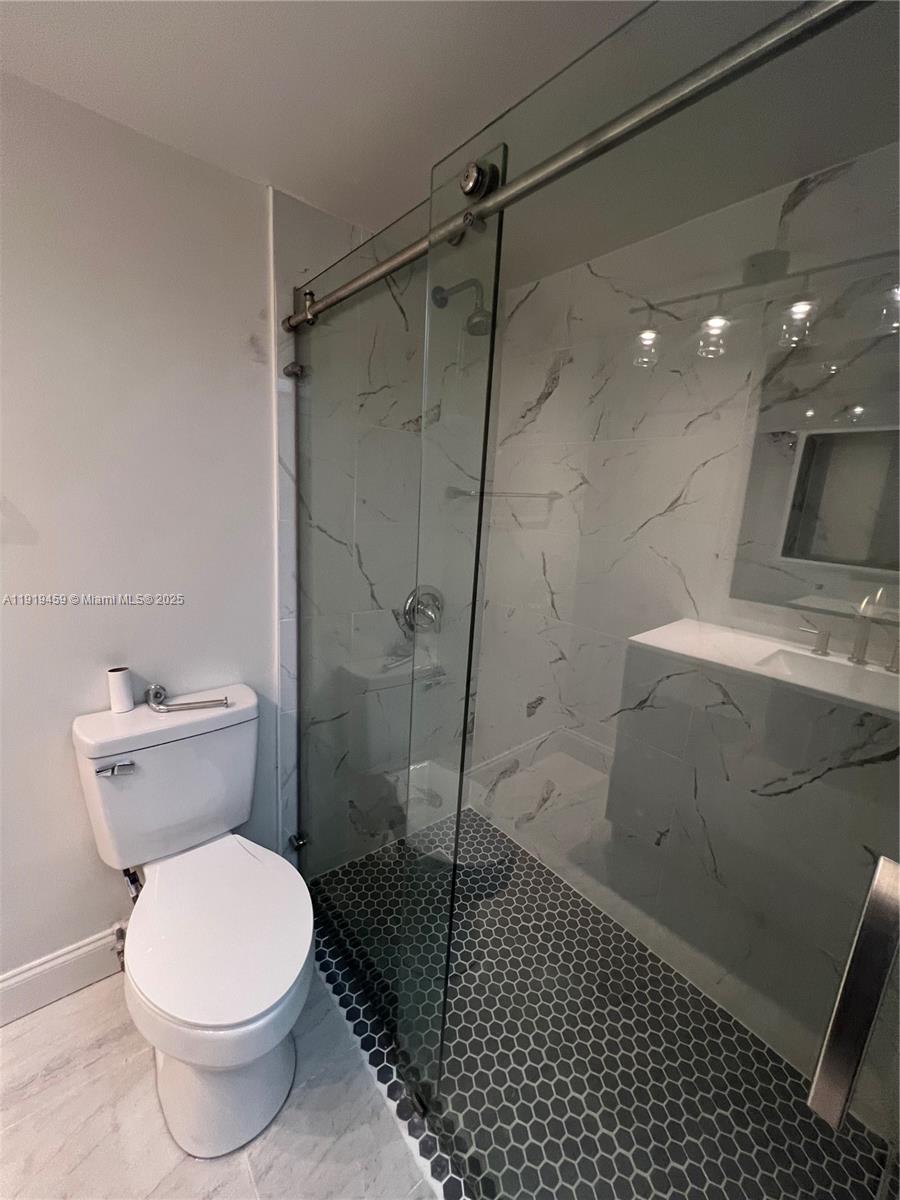 CAMBRIDGE HOUSE EAST - Residential Lease