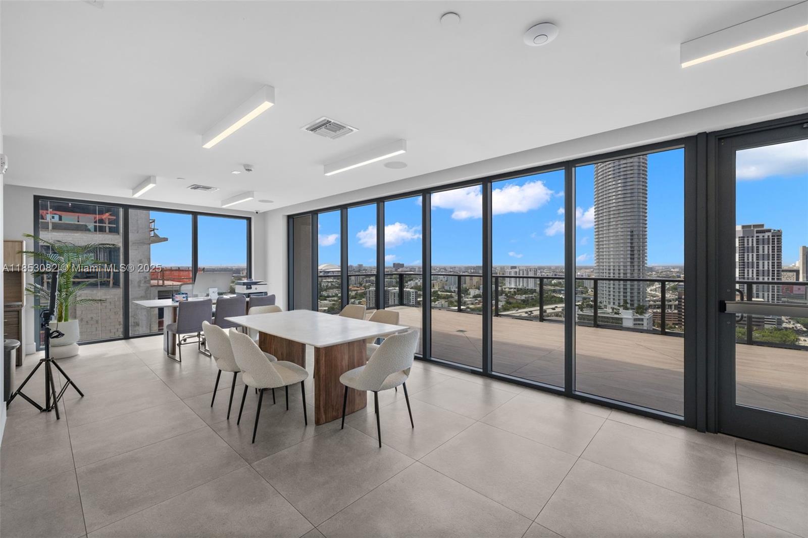 Smart Brickell - Residential