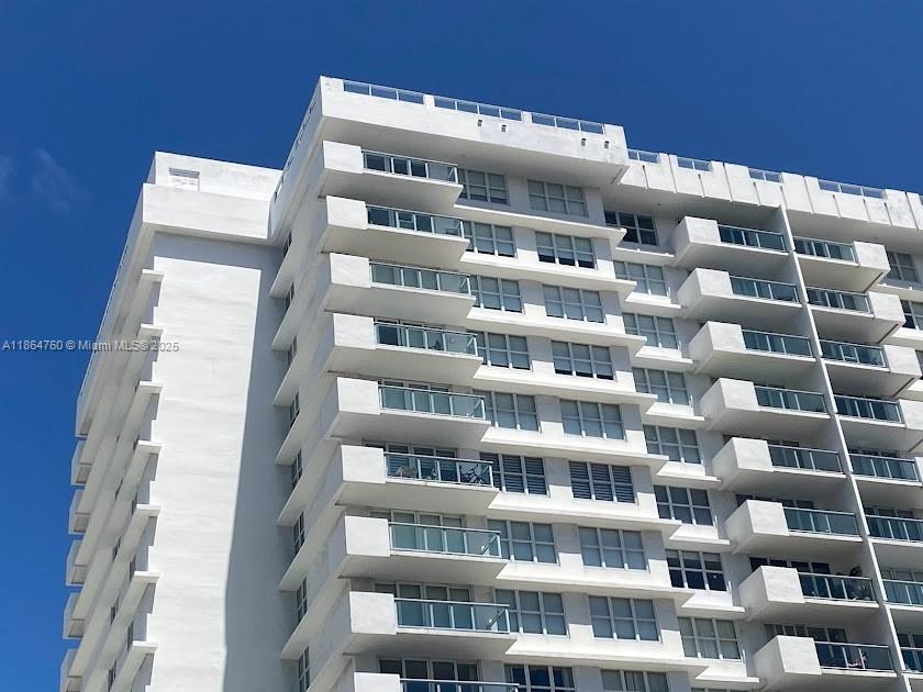 5601 Collins Ave 1524