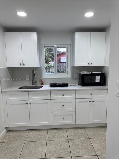 5832 SW 2nd St 1 Miami FL 33144