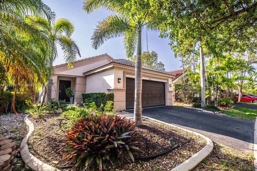 1558 Sunset Way