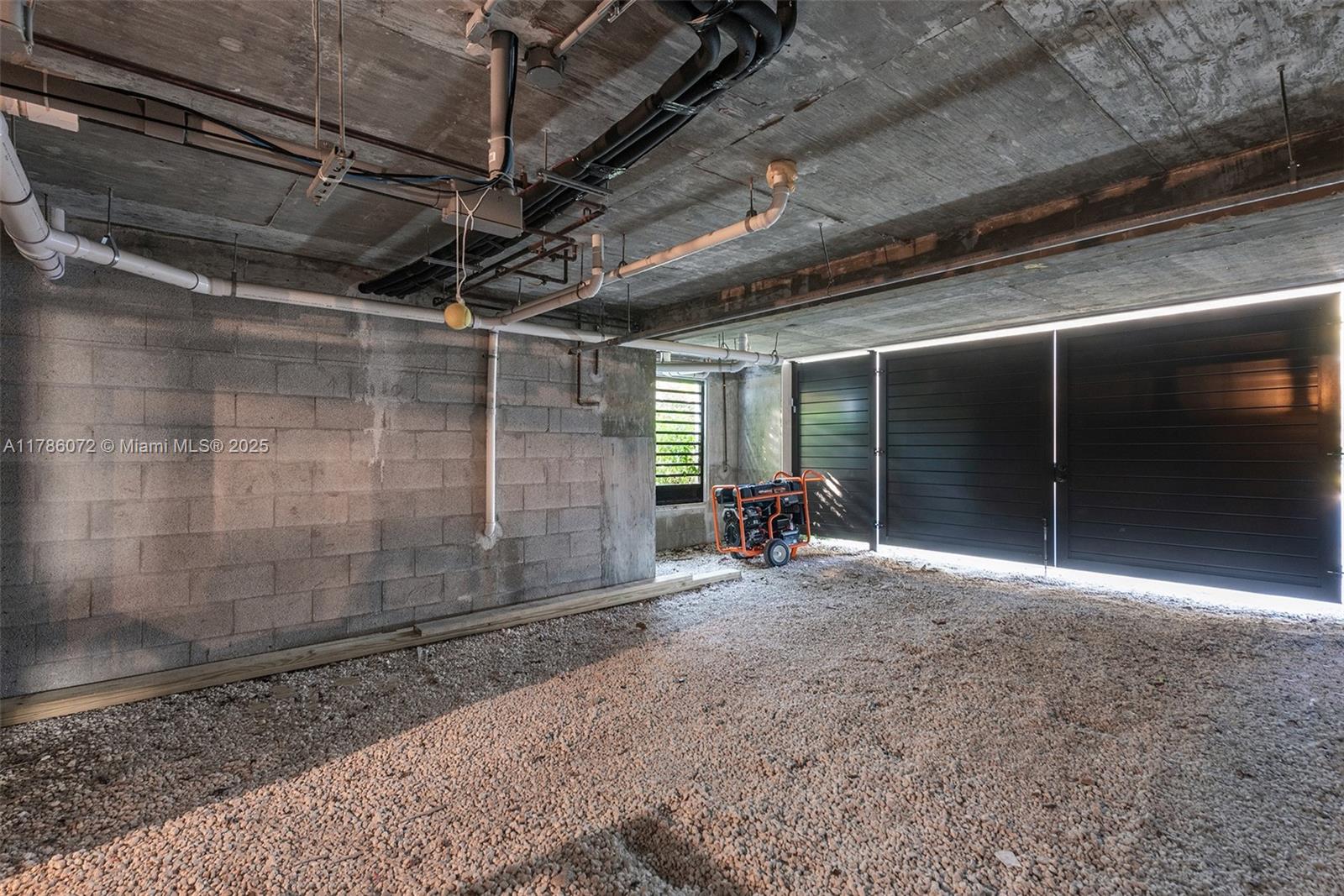 SUNRISE HARBOUR REV PL - Residential