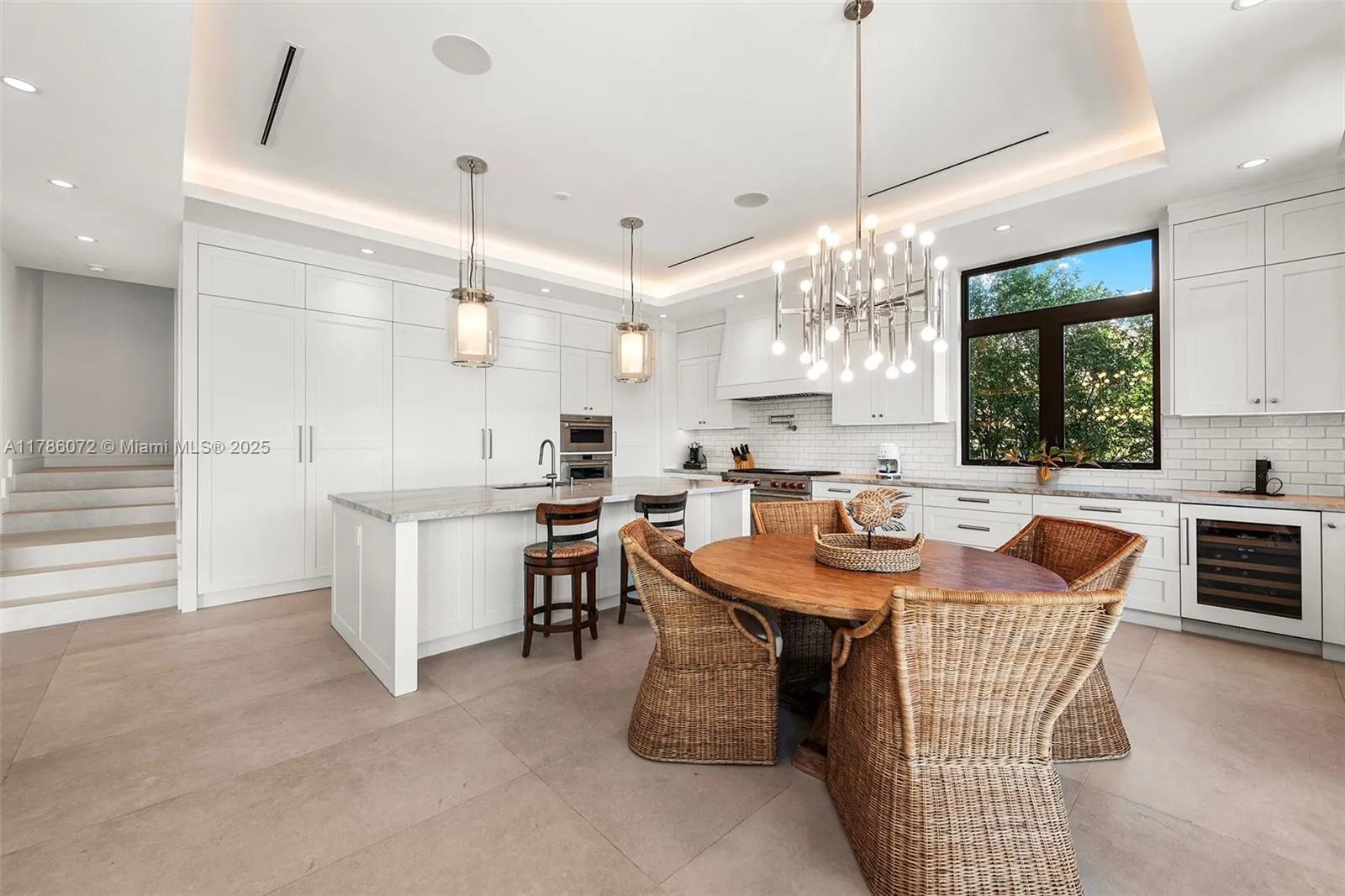 Coral Gables, Florida 33133, United States, 6 Bedrooms Bedrooms, ,7 BathroomsBathrooms,Residential,Active,113311