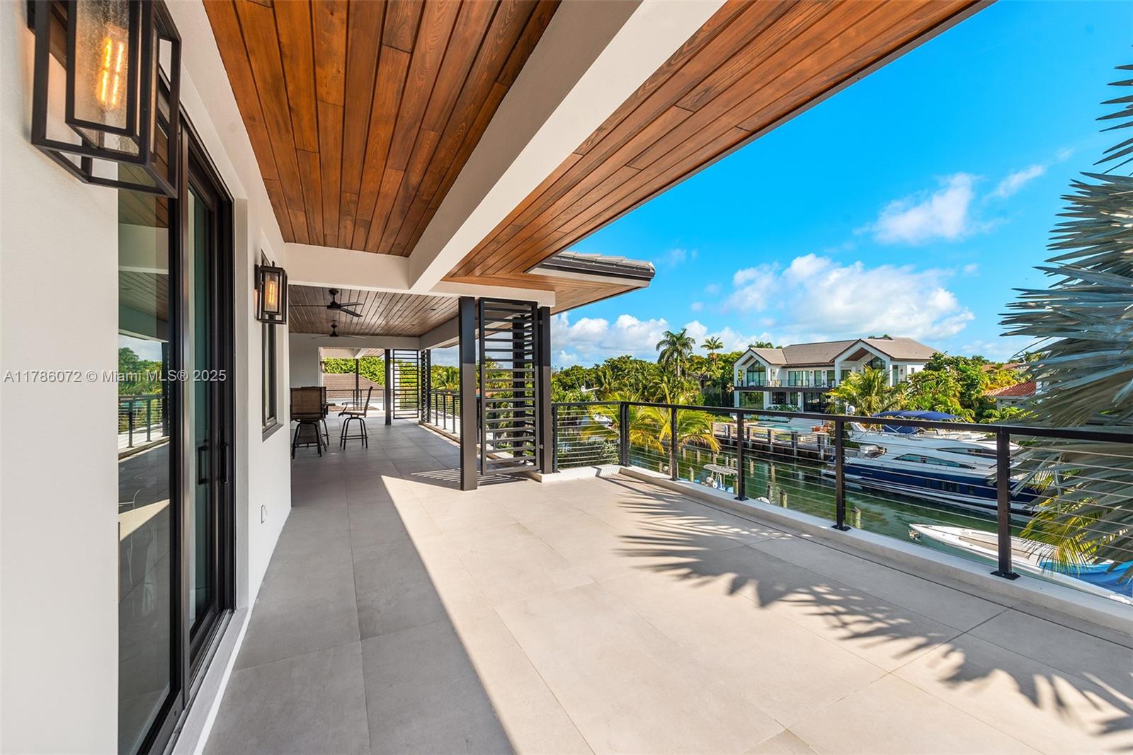 SUNRISE HARBOUR REV PL - Residential