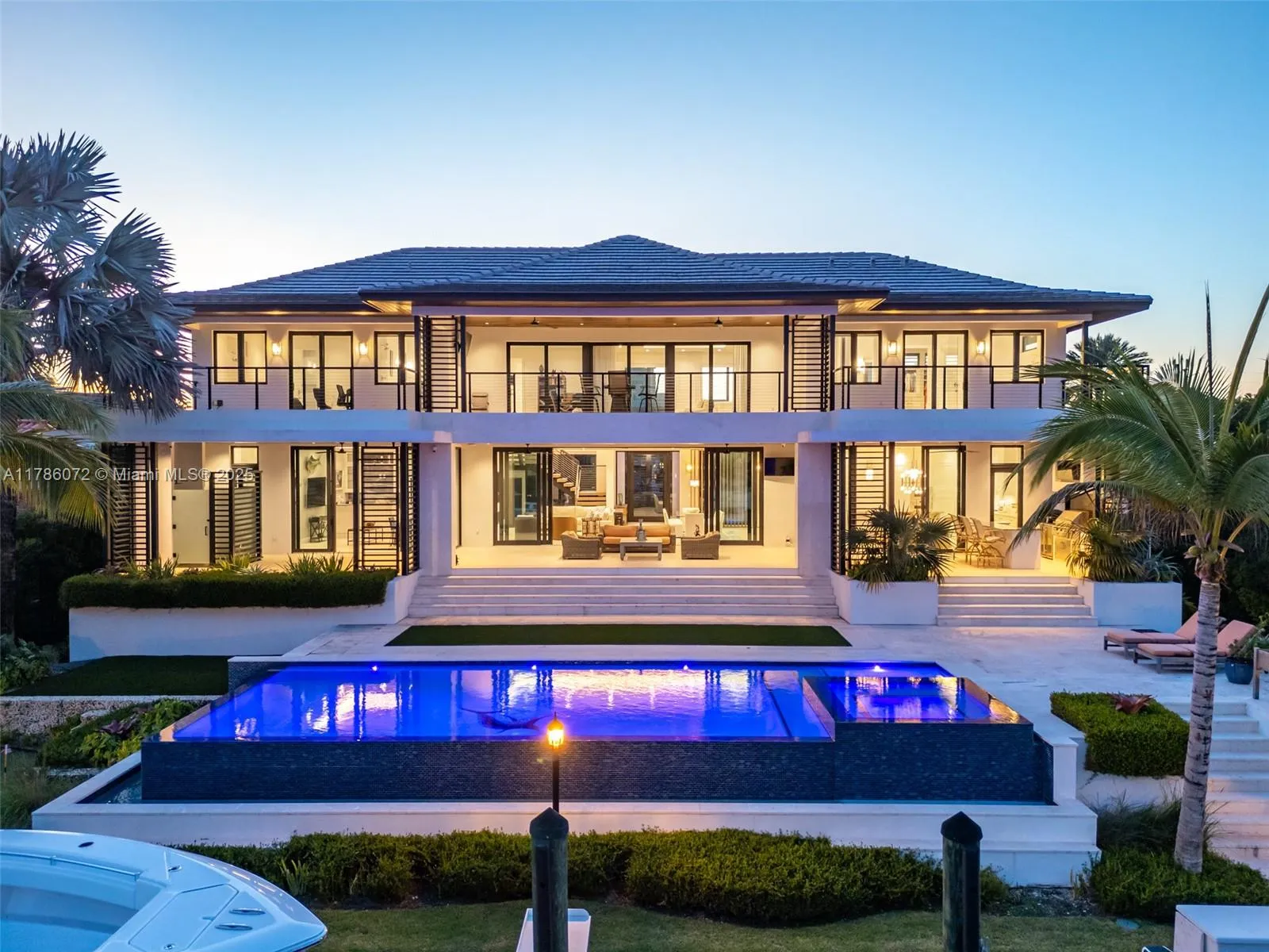 Coral Gables, Florida 33133, United States, 6 Bedrooms Bedrooms, ,7 BathroomsBathrooms,Residential,Active,113311