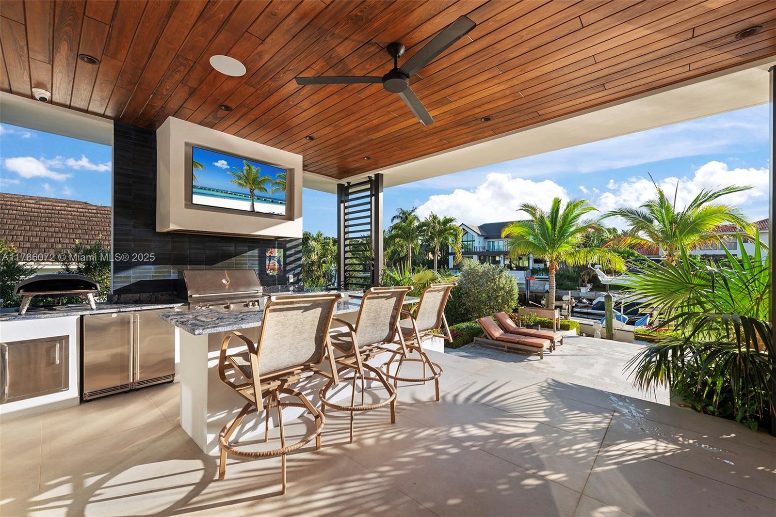 SUNRISE HARBOUR REV PL - Residential