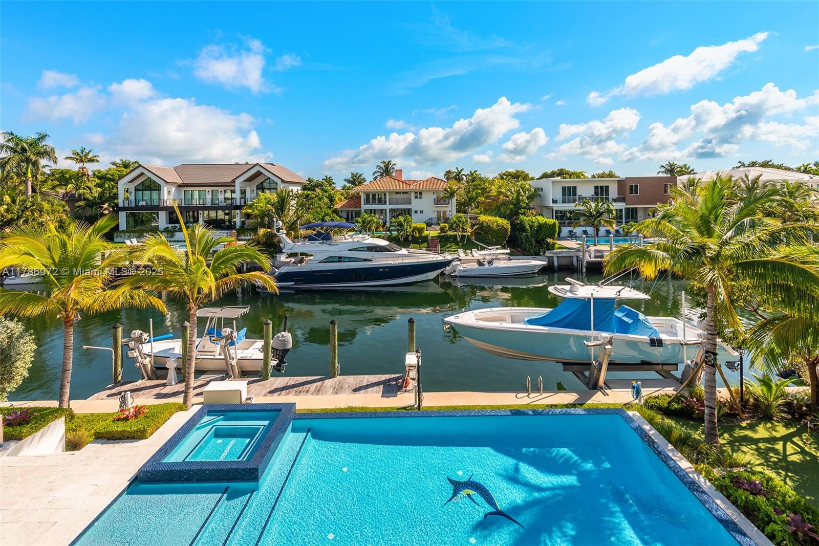 SUNRISE HARBOUR REV PL - Residential