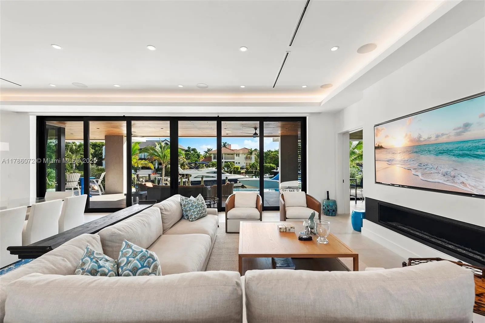 Coral Gables, Florida 33133, United States, 6 Bedrooms Bedrooms, ,7 BathroomsBathrooms,Residential,Active,113311