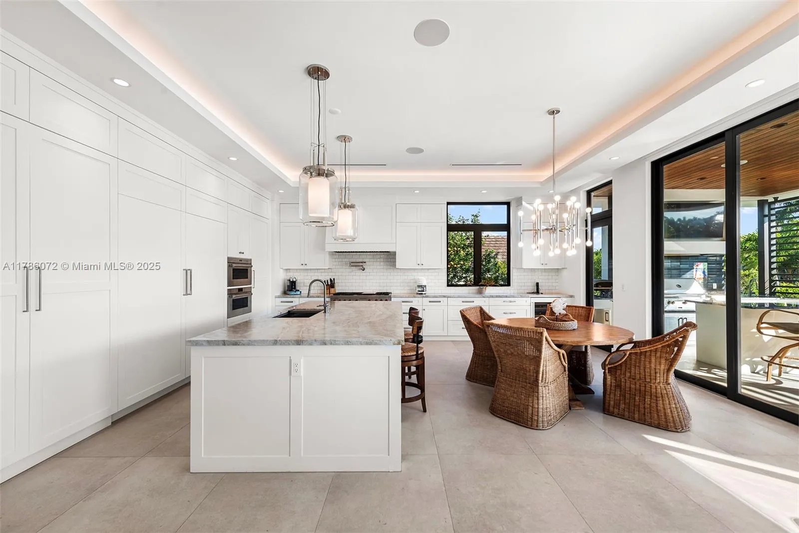 Coral Gables, Florida 33133, United States, 6 Bedrooms Bedrooms, ,7 BathroomsBathrooms,Residential,Active,113311