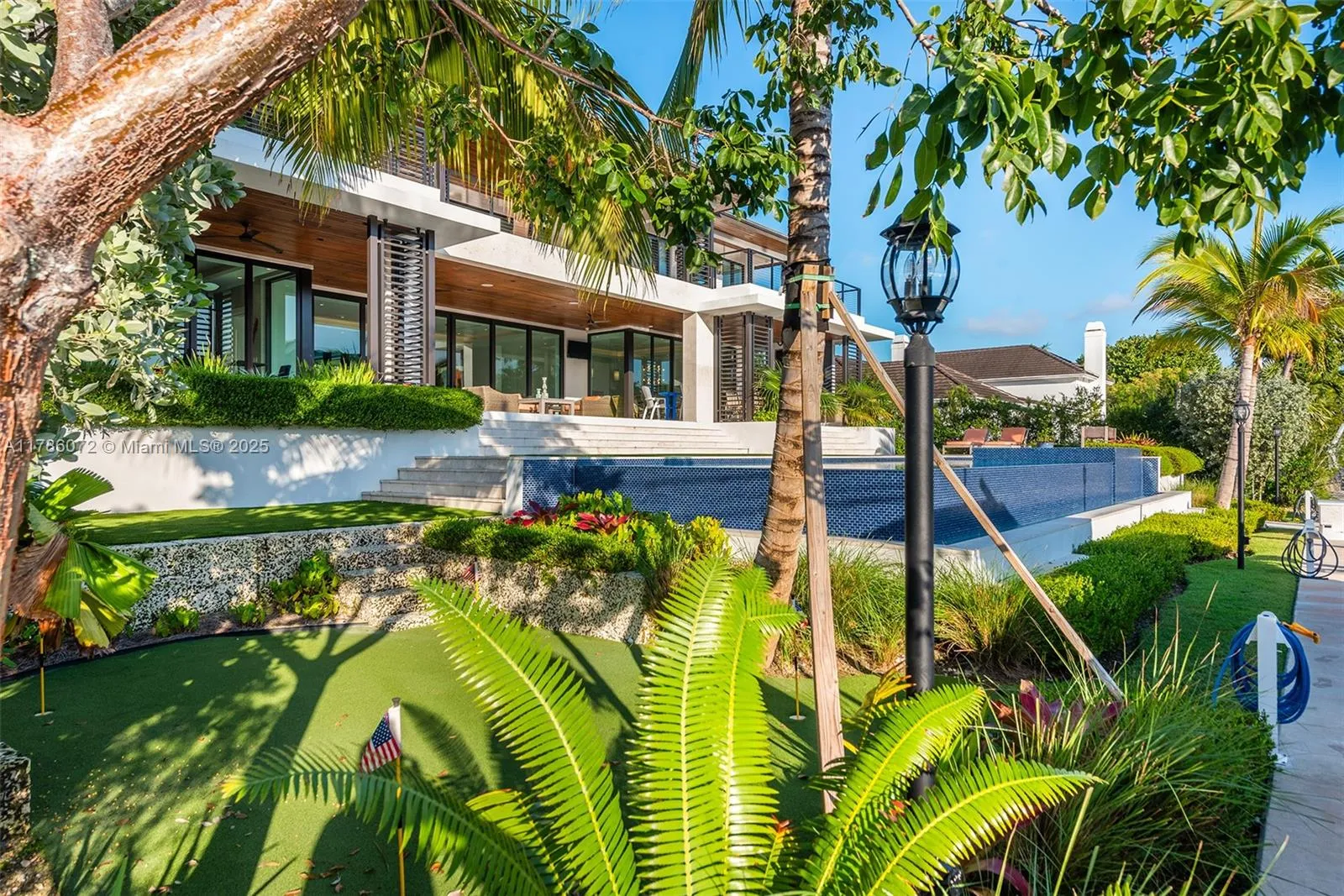 Coral Gables, Florida 33133, United States, 6 Bedrooms Bedrooms, ,7 BathroomsBathrooms,Residential,Active,113311