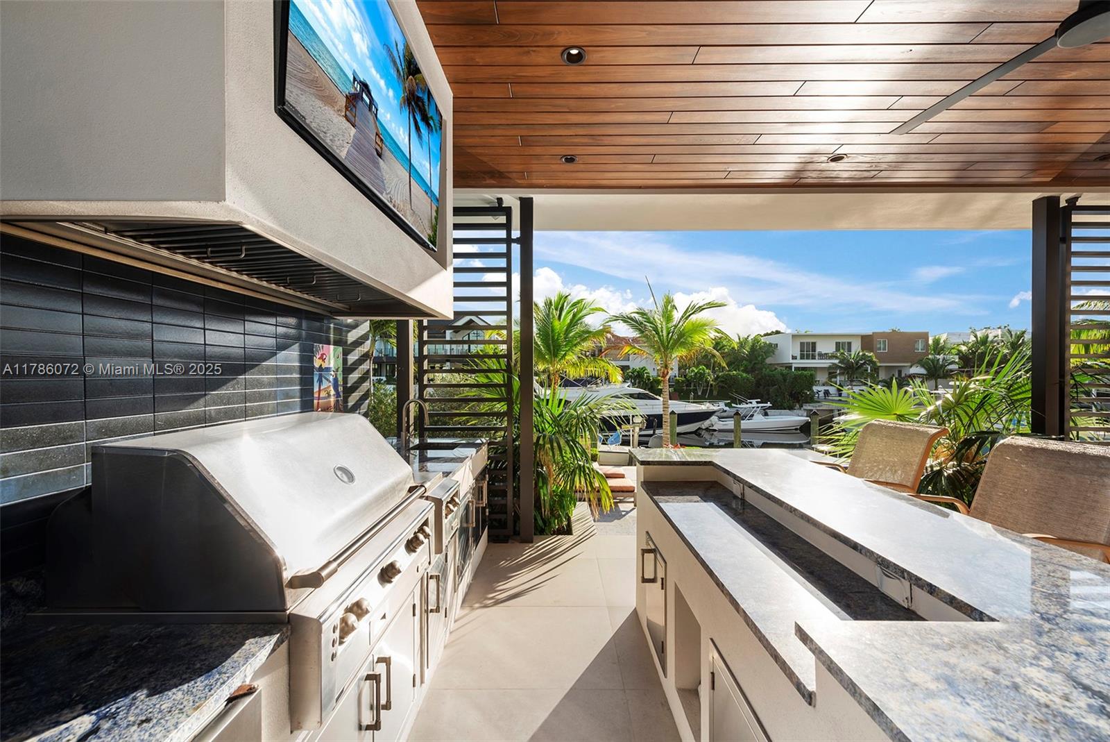SUNRISE HARBOUR REV PL - Residential