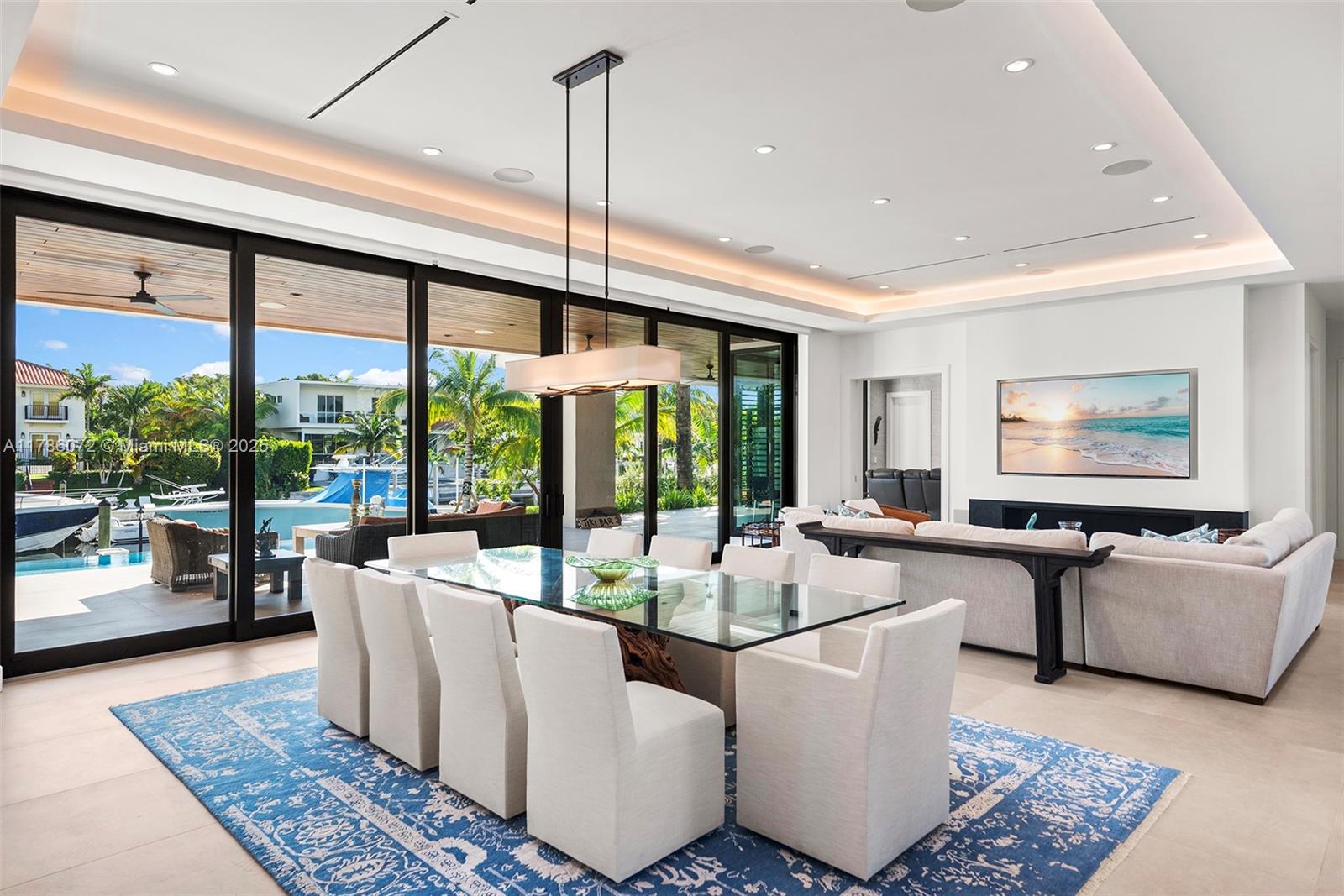 SUNRISE HARBOUR REV PL - Residential