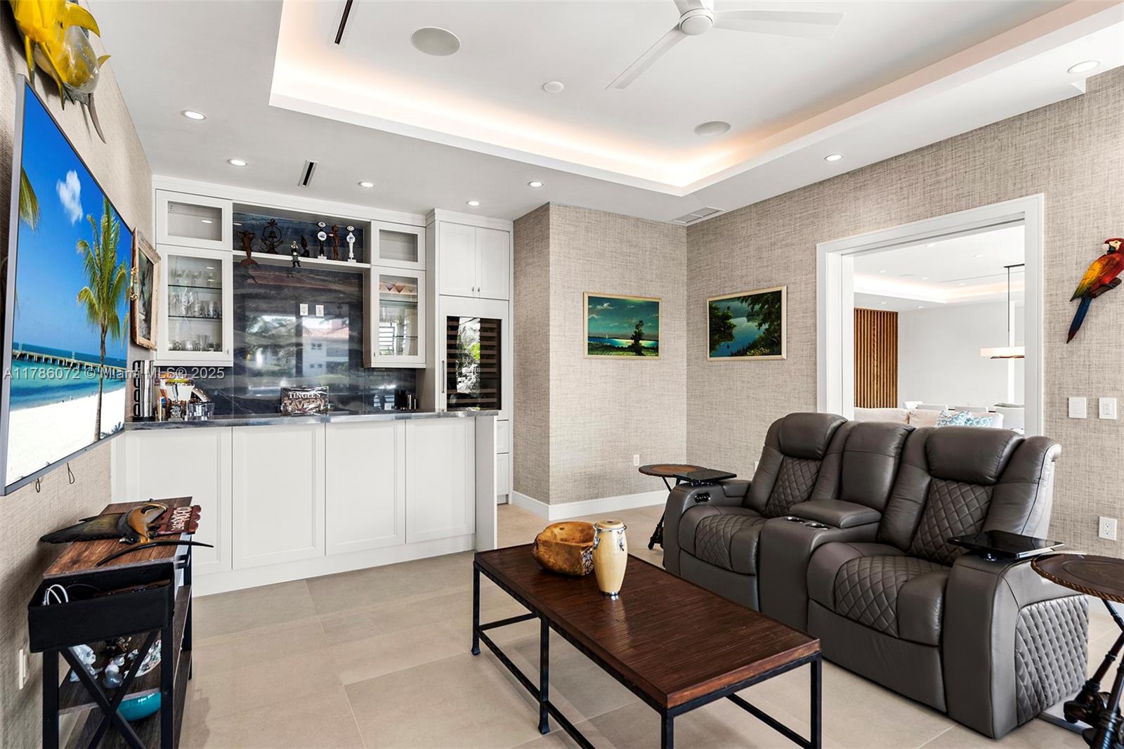 SUNRISE HARBOUR REV PL - Residential