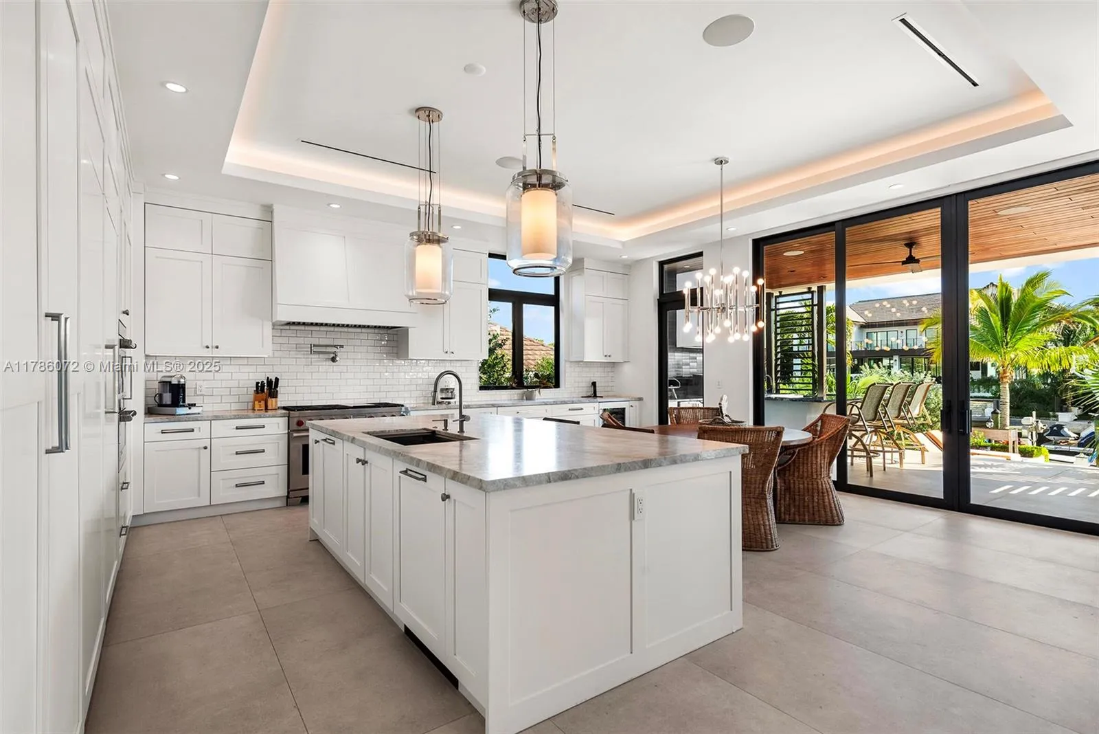 Coral Gables, Florida 33133, United States, 6 Bedrooms Bedrooms, ,7 BathroomsBathrooms,Residential,Active,113311