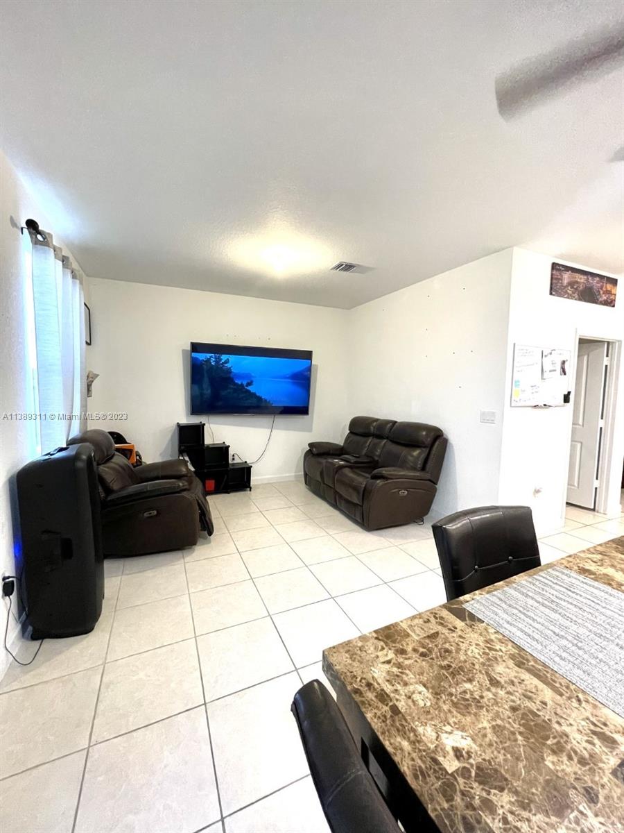 Photo 9 of 22 of 2679 SE 13th St 2679 townhome