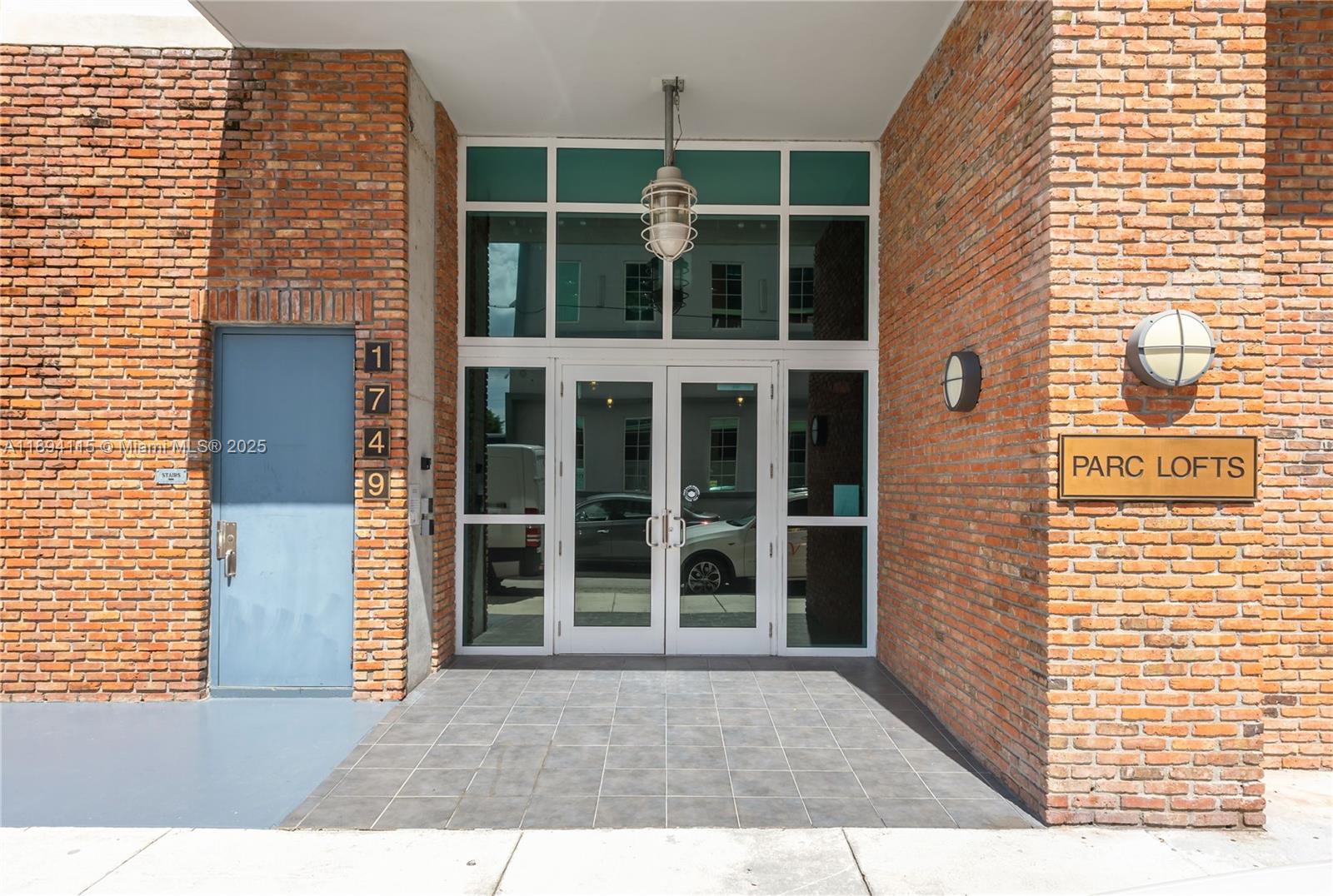 PARC LOFTS CONDO - Residential Lease