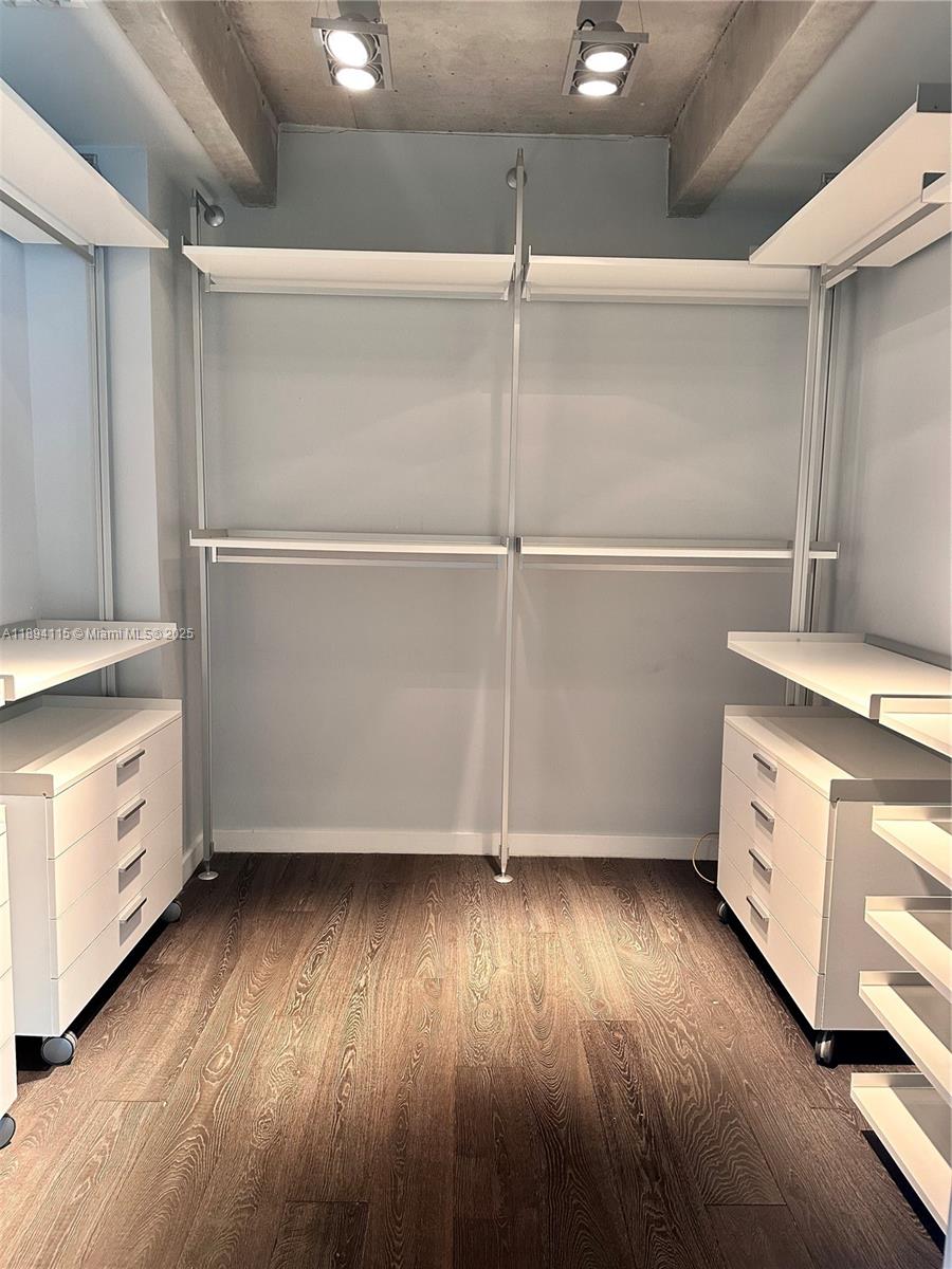 PARC LOFTS CONDO - Residential Lease