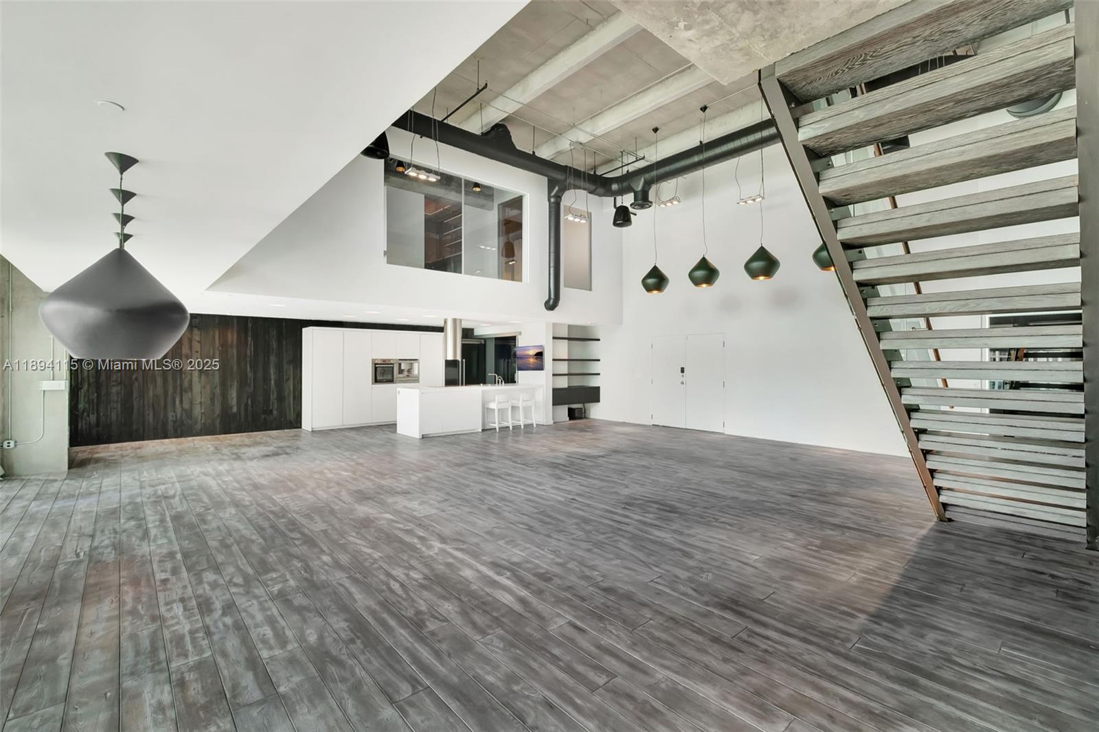 1749 NE Miami Ct 608