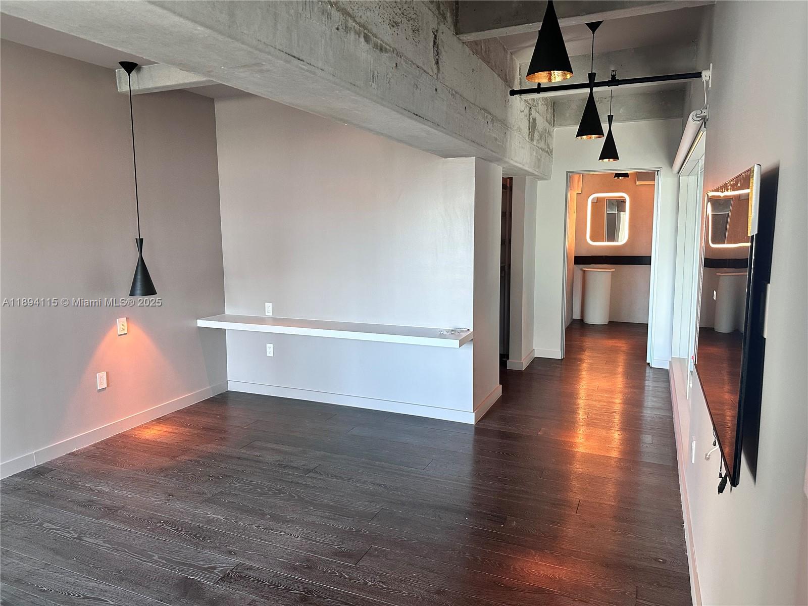 PARC LOFTS CONDO - Residential Lease