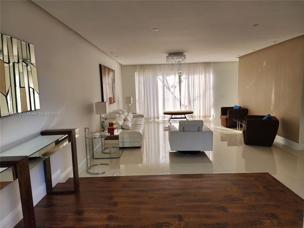 Photo of 10246 Lexington Estates Blvd, Boca Raton, FL 33428 (MLS # A11828306)