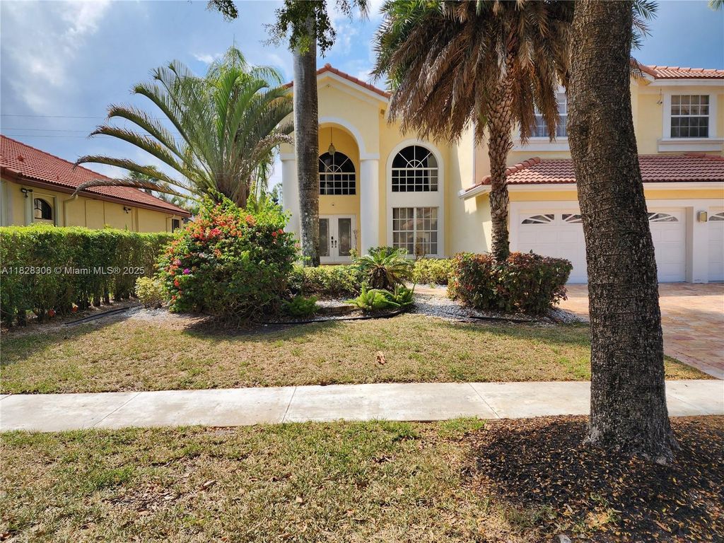 Photo of 10246 Lexington Estates Blvd, Boca Raton, FL 33428 (MLS # A11828306)