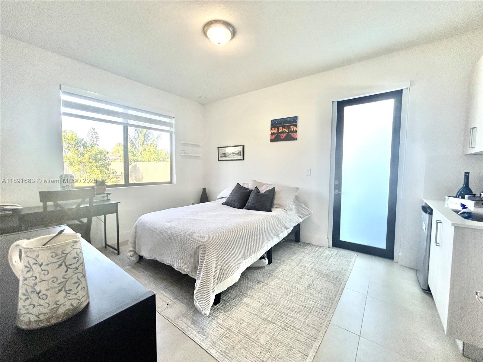 SOUTHERN COVE - Residential Lease