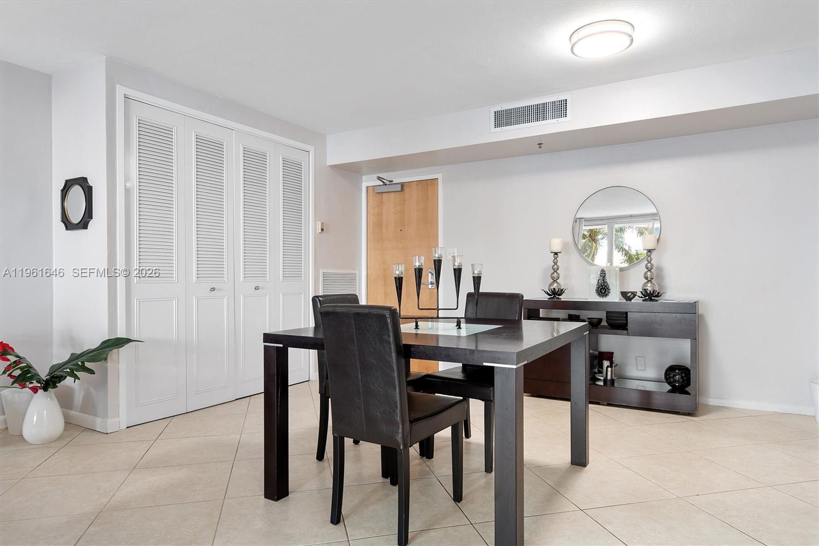 CARLISLE ON THE OCEAN CON - Residential