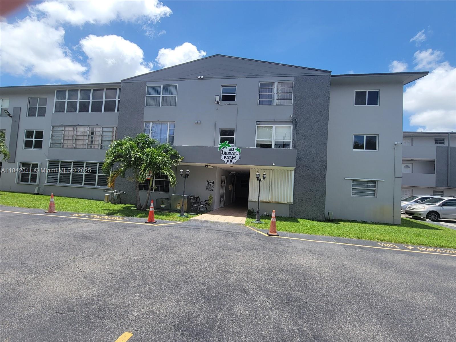 SUPER NICE 2 BED 2 BATH APT. CLOSE TO WESTLAND MALL AND 826, GREAT SCHOOLS, SHOPIING, BUSSES! REMODLED UNIT WITH IMPACT WINDOWS. NICE ENCLOSED BALCONY WITH STORAGE AREA. LAUNDRY and Extra Storage on same Floor. WONT LAST!!. EASY SHOWNG.