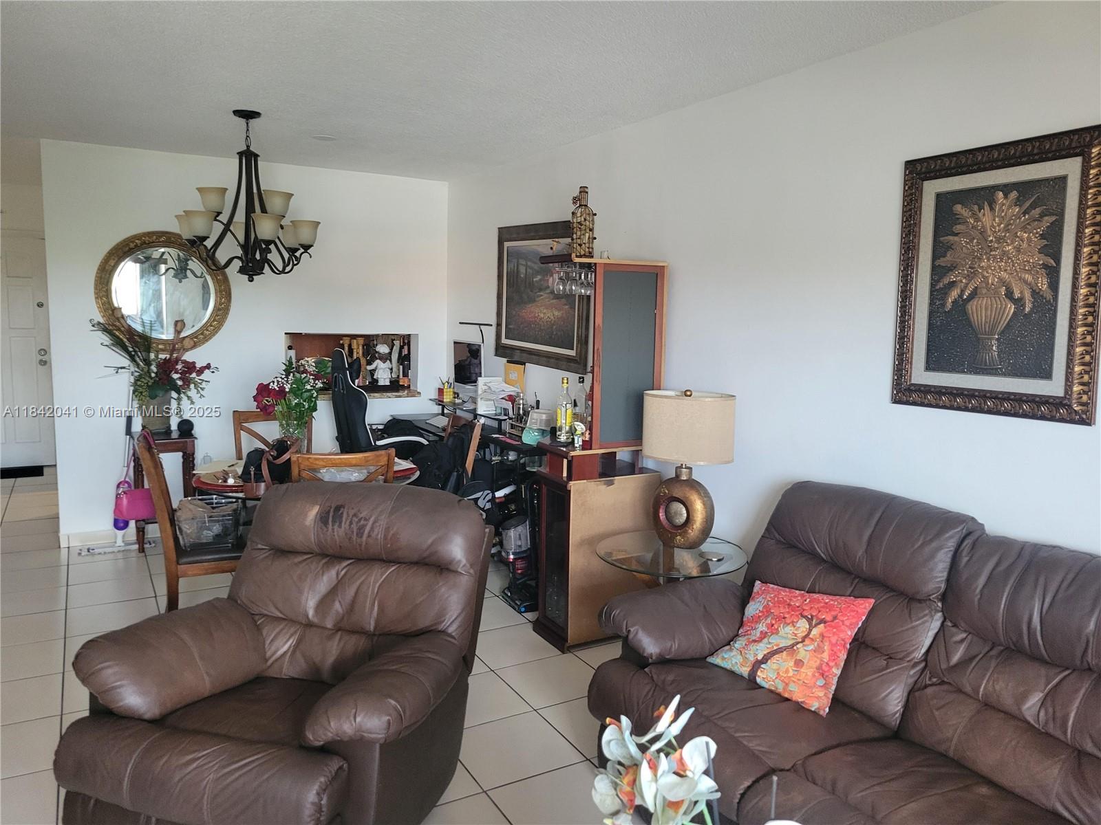 , Hialeah Gardens, FL, 33016/$255,000 4 3316984699