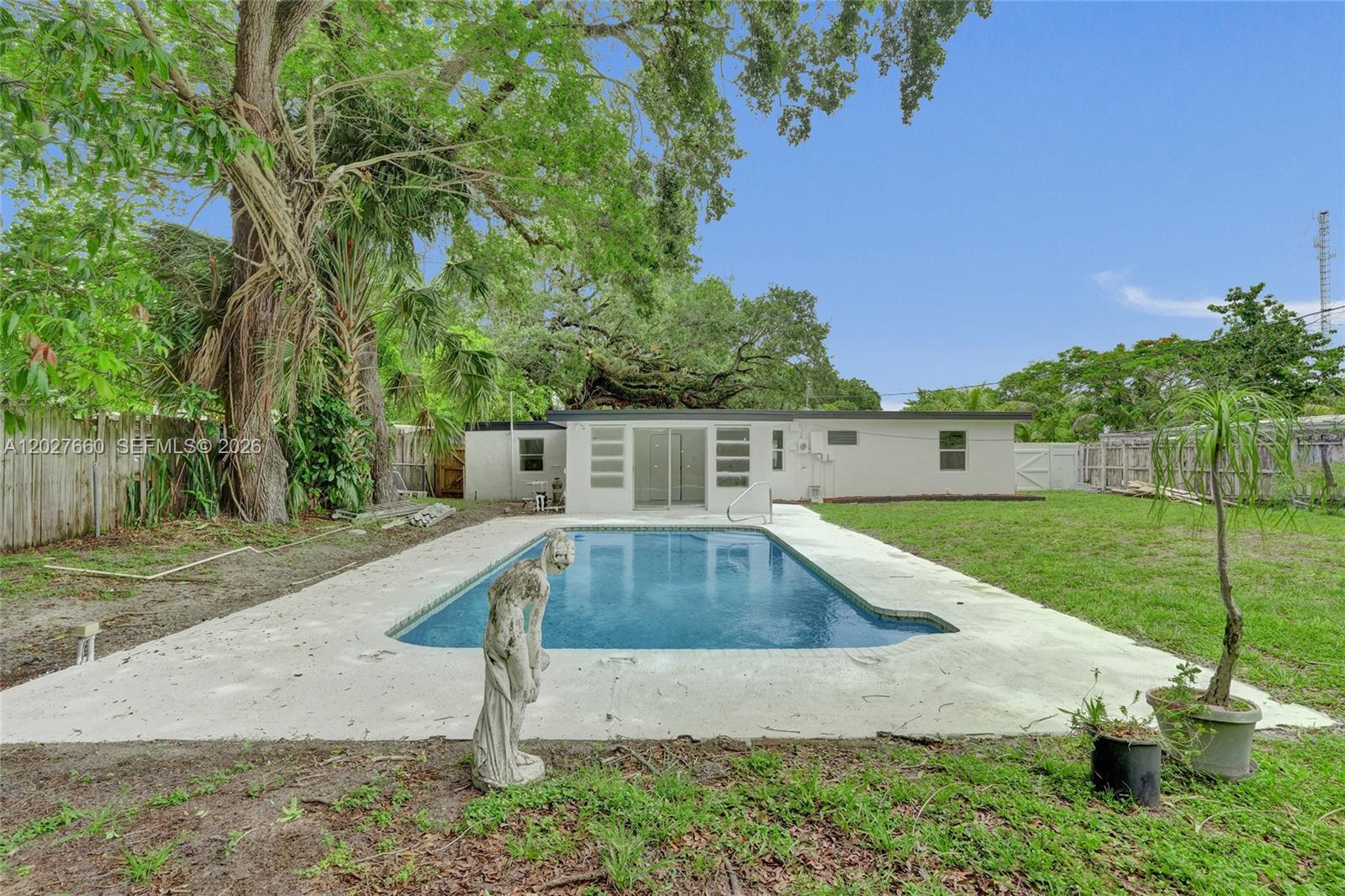 MIAMI GARDENS ESTATES SEC - Residential