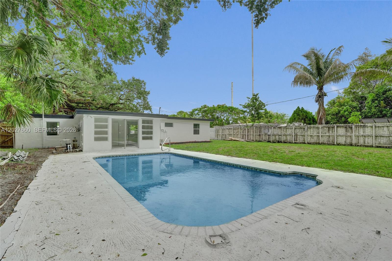 MIAMI GARDENS ESTATES SEC - Residential