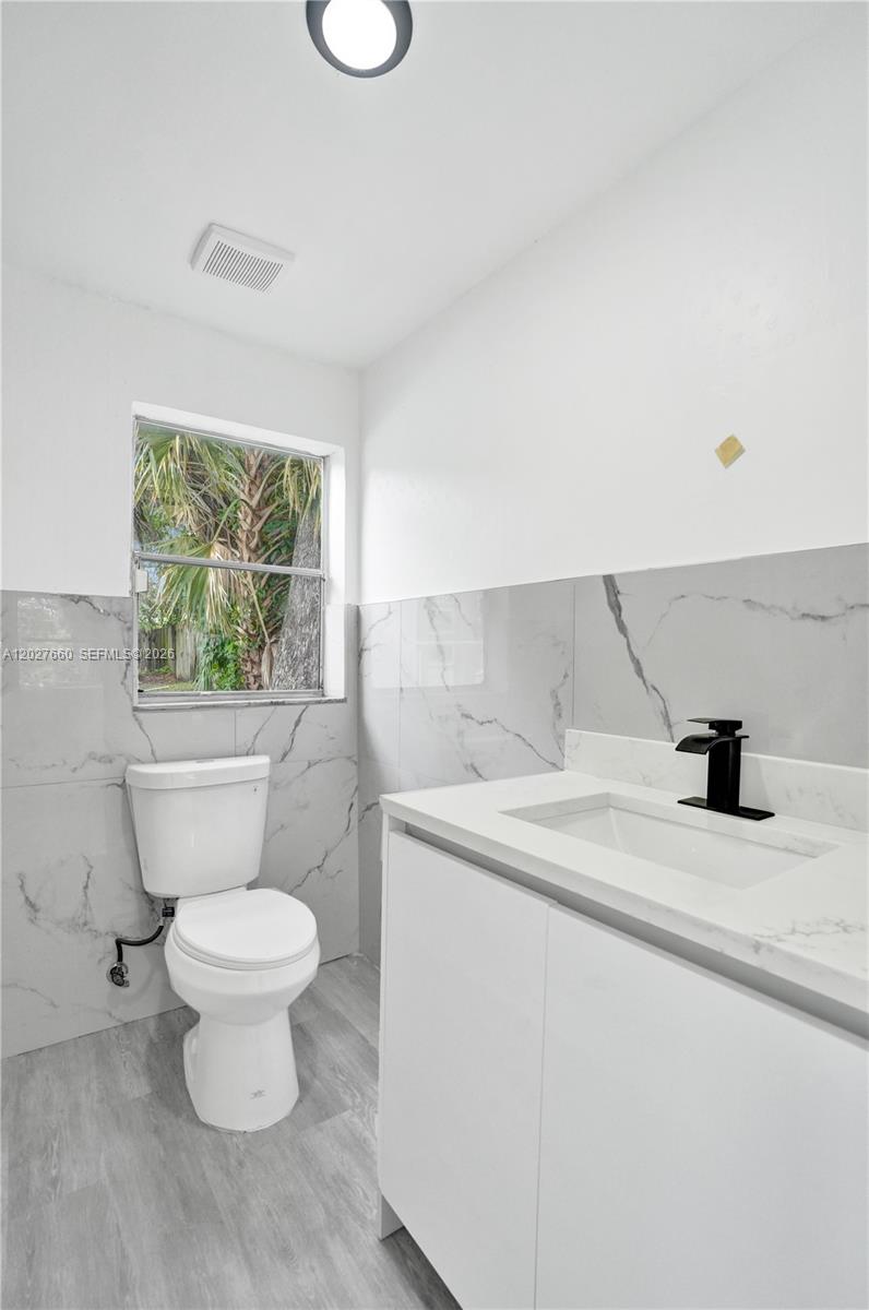 MIAMI GARDENS ESTATES SEC - Residential