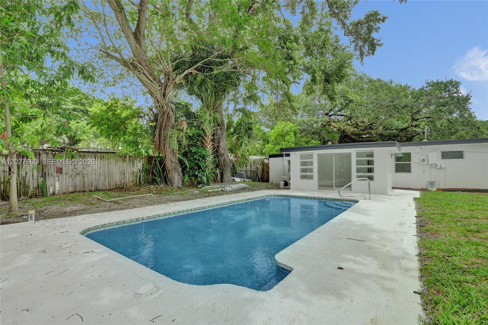 MIAMI GARDENS ESTATES SEC - Residential