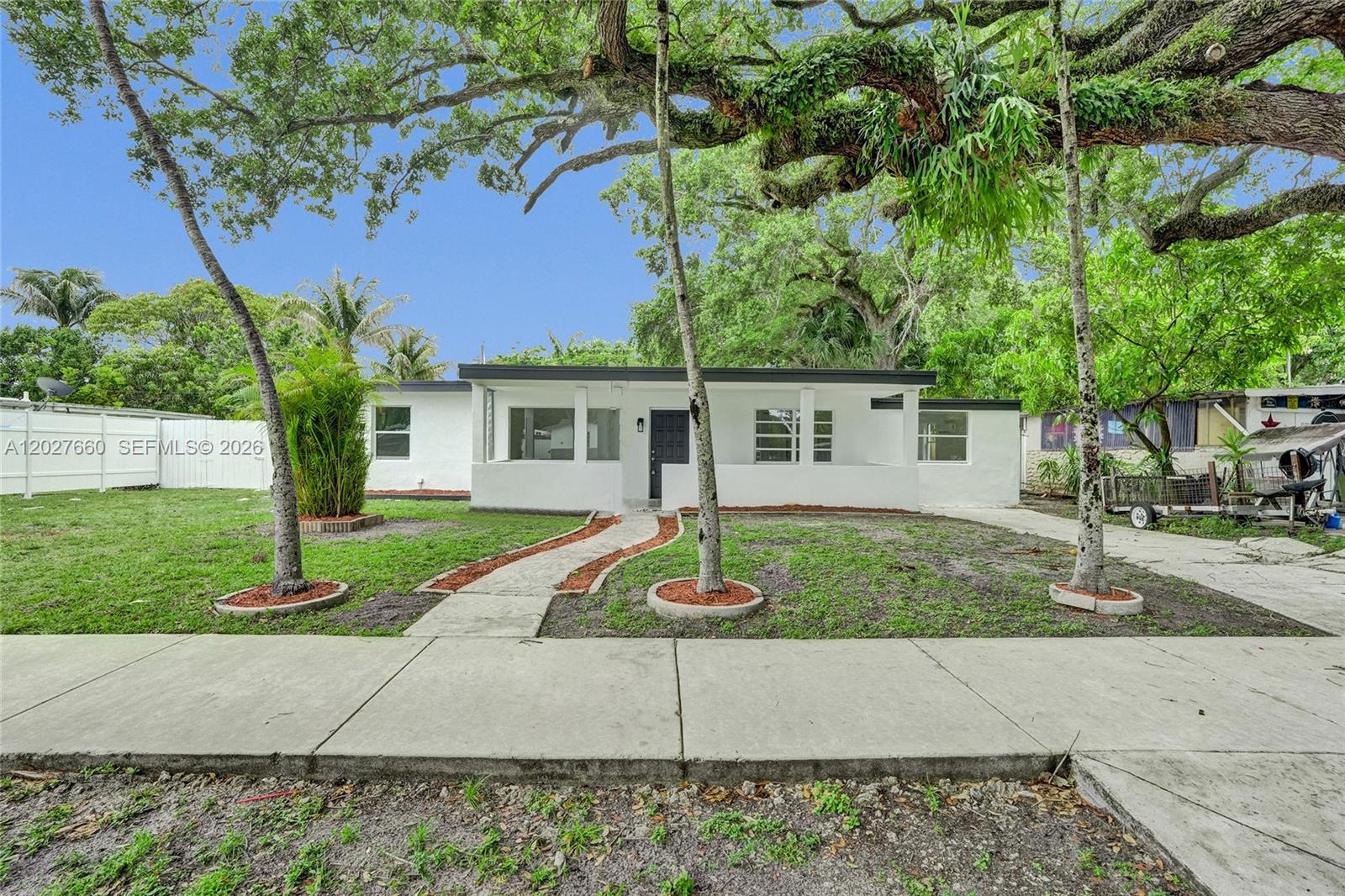 MIAMI GARDENS ESTATES SEC - Residential