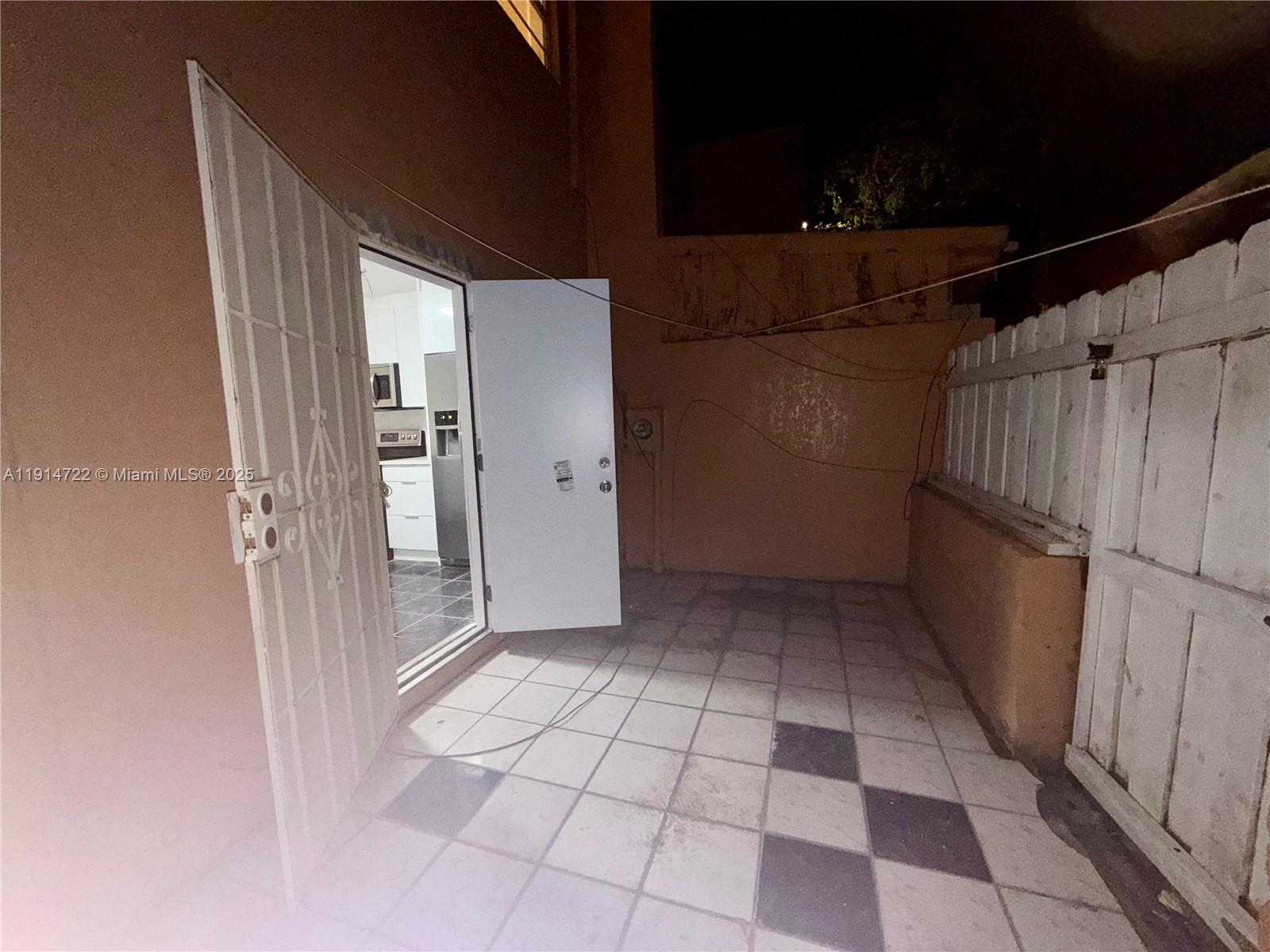 LAUDERHILL GARDENS TOWNHO - Residential Lease