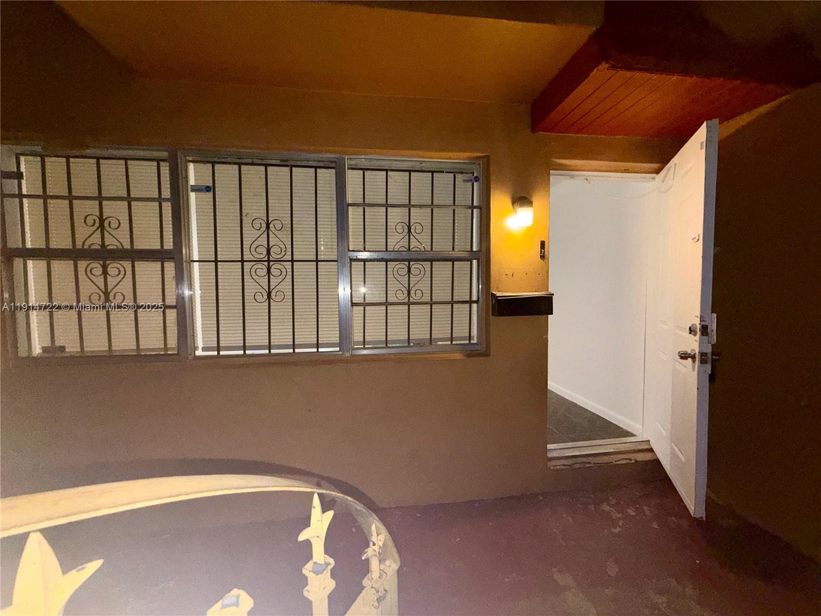 LAUDERHILL GARDENS TOWNHO - Residential Lease