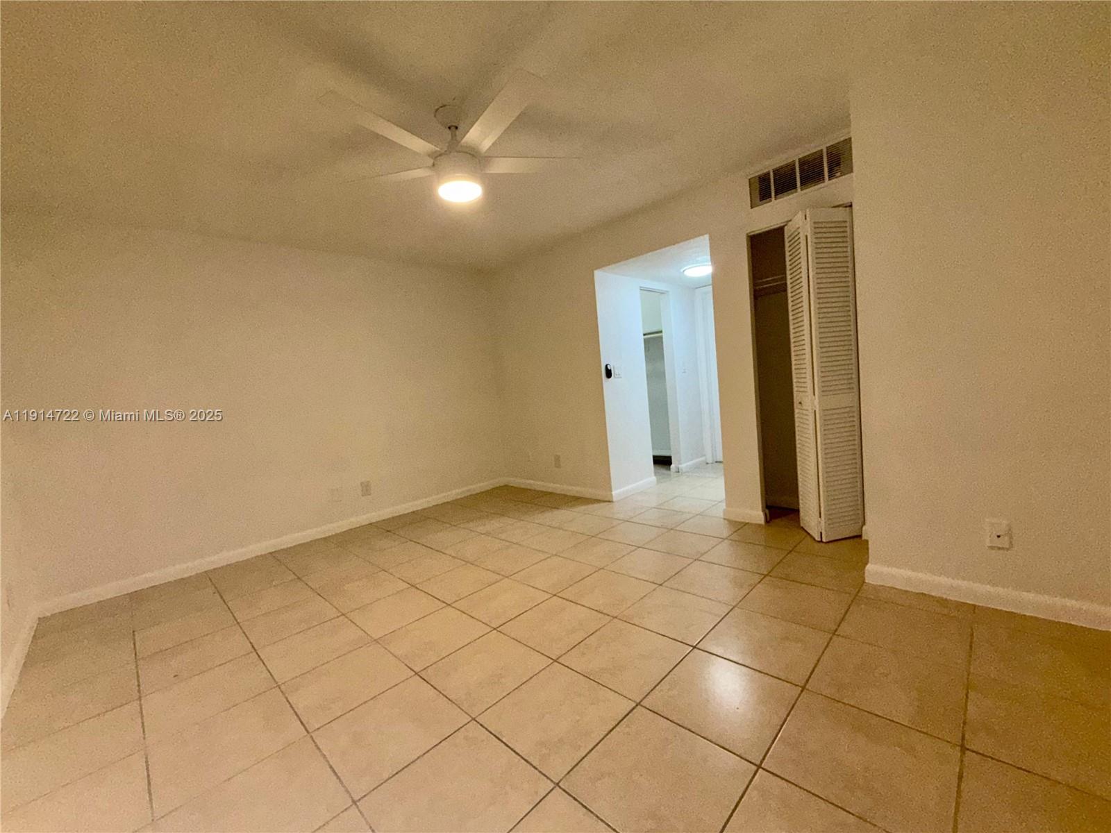 LAUDERHILL GARDENS TOWNHO - Residential Lease