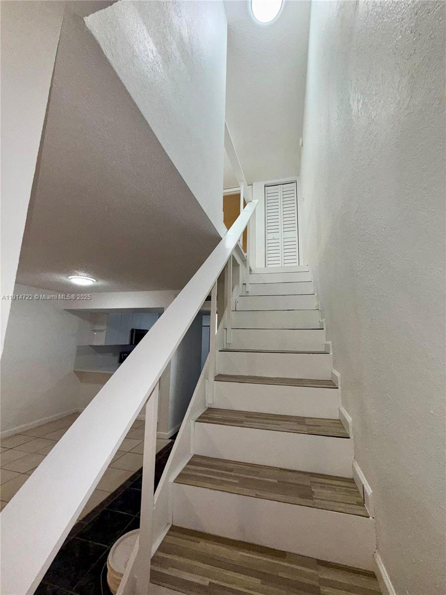 LAUDERHILL GARDENS TOWNHO - Residential Lease