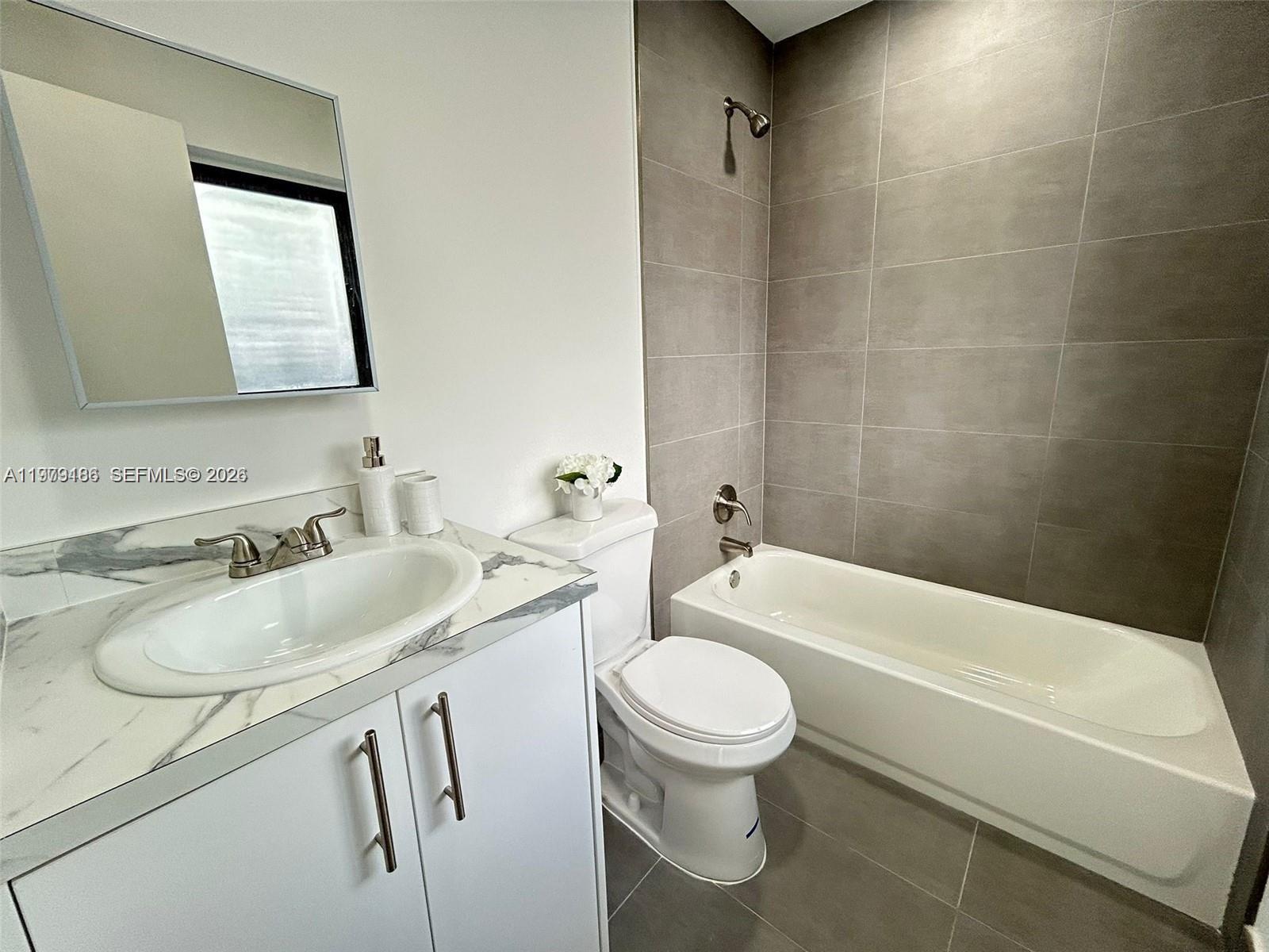 SUPERIOR PARK - Residential Lease