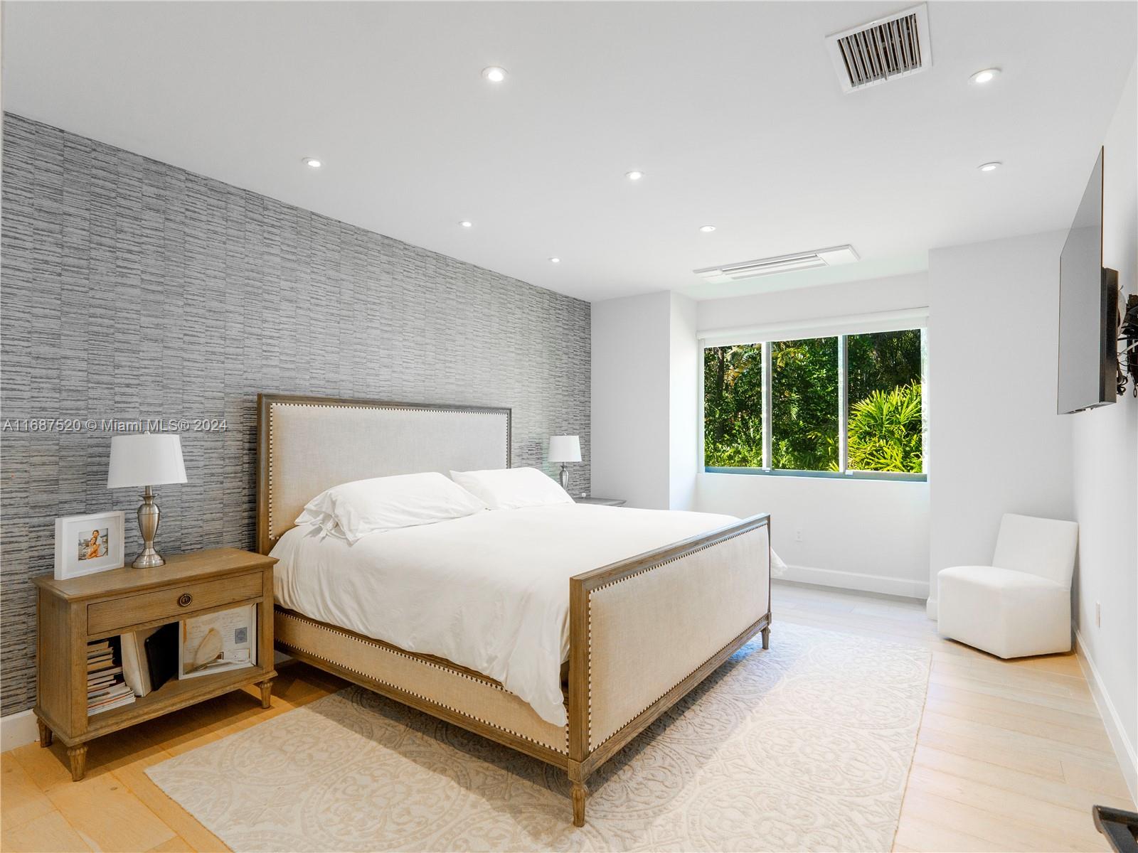 PLANTATION - Residential