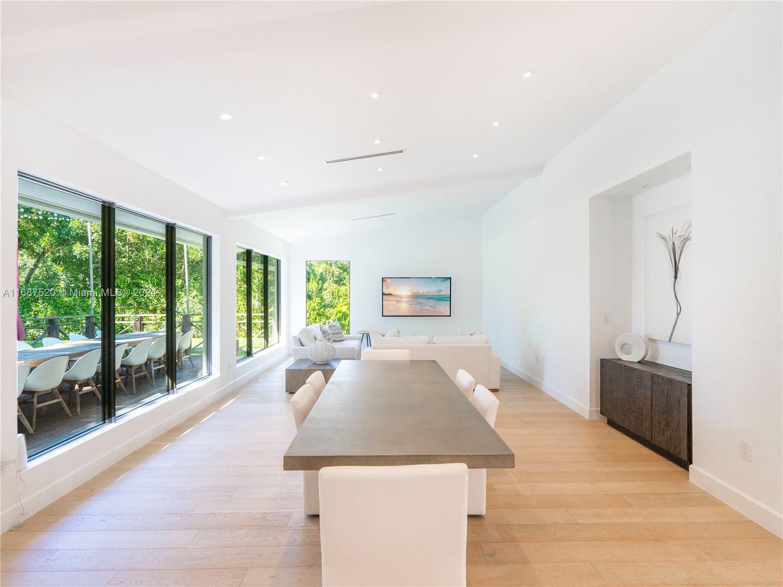 PLANTATION - Residential